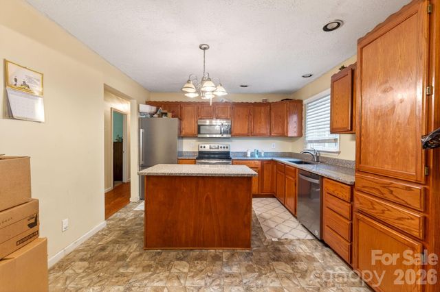 501 Old Farm Road, Statesville, NC 28625