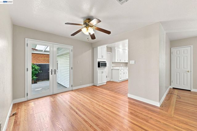 1231 Westwood St, Hayward, CA 94544