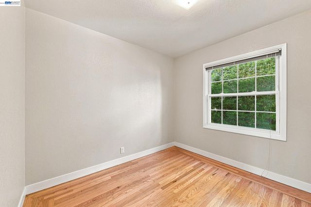 1231 Westwood St, Hayward, CA 94544
