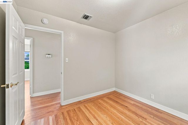 1231 Westwood St, Hayward, CA 94544