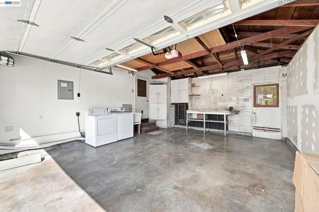 1231 Westwood St, Hayward, CA 94544
