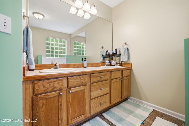 14001 Dundee Cove, Gulfport, MS 39503