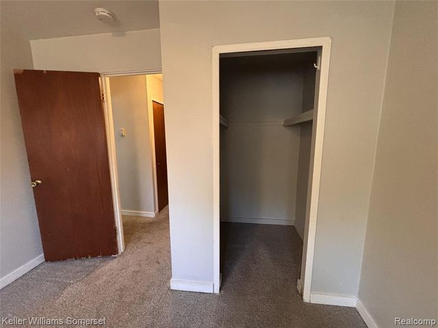 4072 Agnes Ave, Lincoln Park, MI 48146