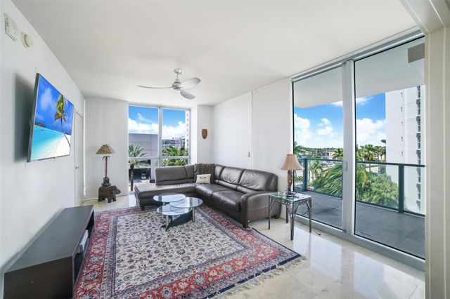3101 S Ocean Drive 401, Hollywood, FL 33019