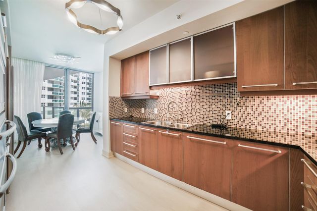 3101 S Ocean Drive 401, Hollywood, FL 33019