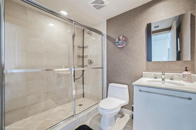 3101 S Ocean Drive 401, Hollywood, FL 33019