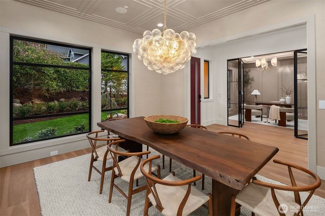 822 91st Avenue NE, Bellevue, WA 98004