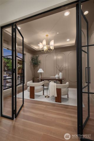 822 91st Avenue NE, Bellevue, WA 98004