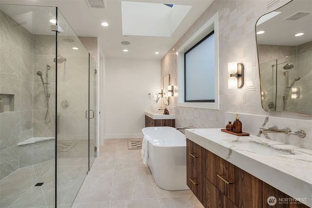 822 91st Avenue NE, Bellevue, WA 98004