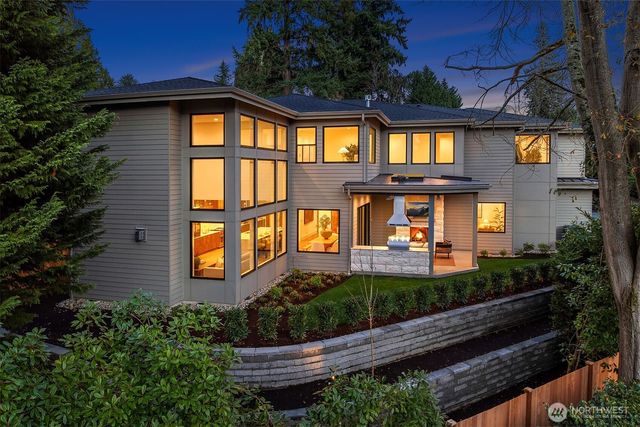 822 91st Avenue NE, Bellevue, WA 98004