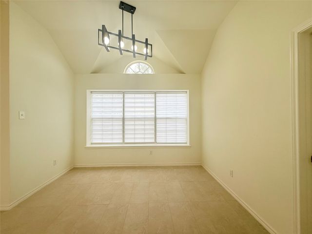 2201 Greendale Court, Bedford, TX 76022