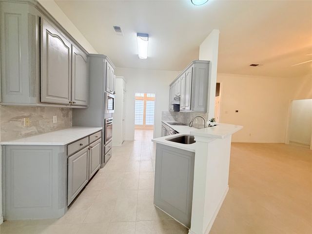 2201 Greendale Court, Bedford, TX 76022