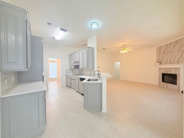 2201 Greendale Court, Bedford, TX 76022