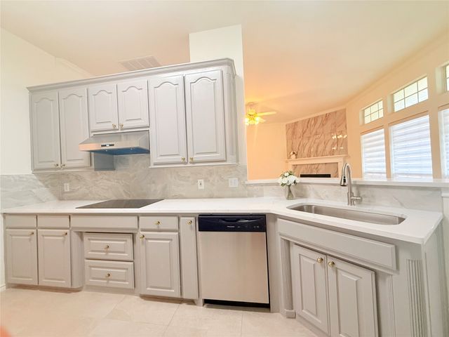 2201 Greendale Court, Bedford, TX 76022