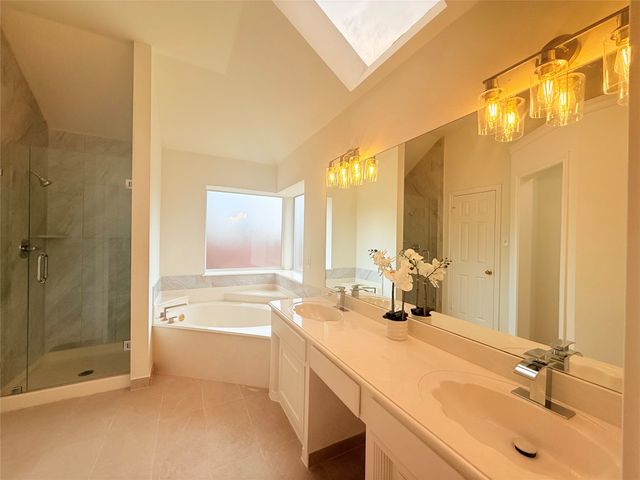 2201 Greendale Court, Bedford, TX 76022