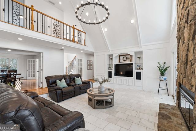 2270 Roxburgh Drive, Roswell, GA 30076