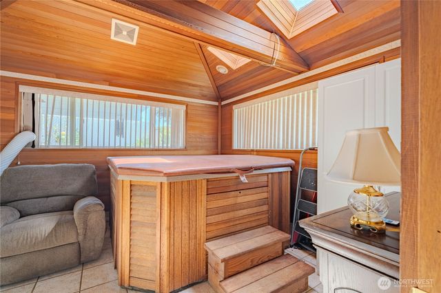8605 NW 9th Avenue, Vancouver, WA 98665