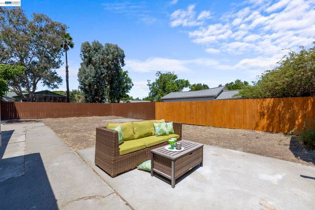 56 Marin Avenue, Bay Point, CA 94565