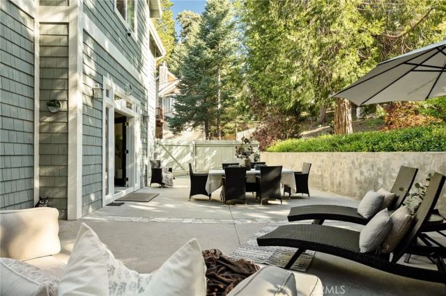 26385 Walnut Hills Drive, Lake Arrowhead, CA 92352