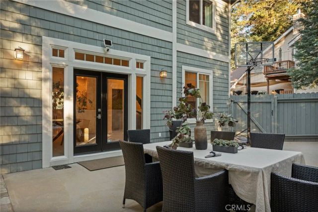26385 Walnut Hills Drive, Lake Arrowhead, CA 92352