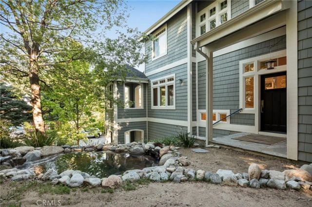 26385 Walnut Hills Drive, Lake Arrowhead, CA 92352