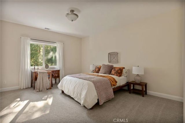 26385 Walnut Hills Drive, Lake Arrowhead, CA 92352