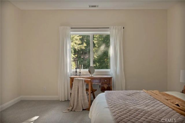 26385 Walnut Hills Drive, Lake Arrowhead, CA 92352