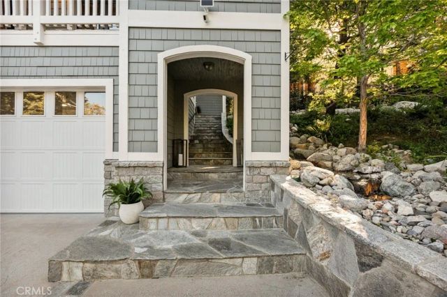 26385 Walnut Hills Drive, Lake Arrowhead, CA 92352