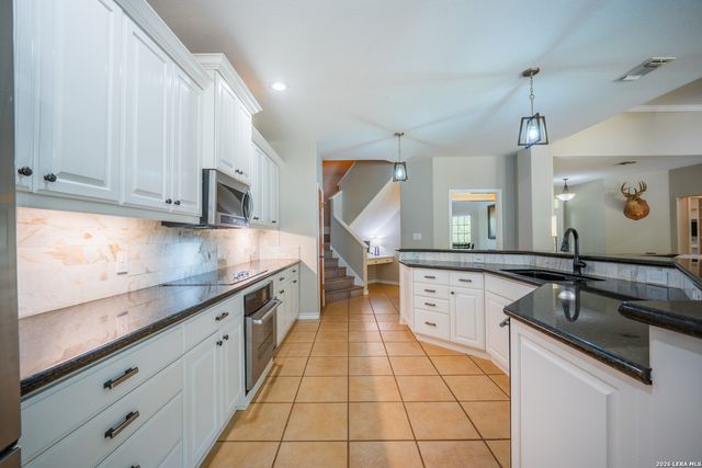 119 PRIVATE ROAD 1738, Mico, TX 78056