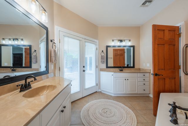 119 PRIVATE ROAD 1738, Mico, TX 78056