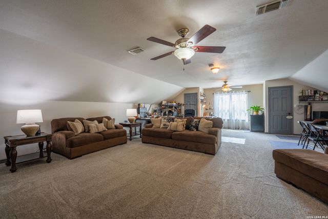 119 PRIVATE ROAD 1738, Mico, TX 78056
