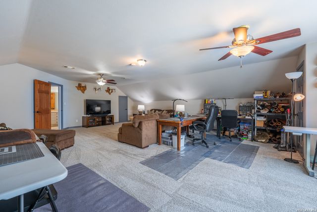 119 PRIVATE ROAD 1738, Mico, TX 78056