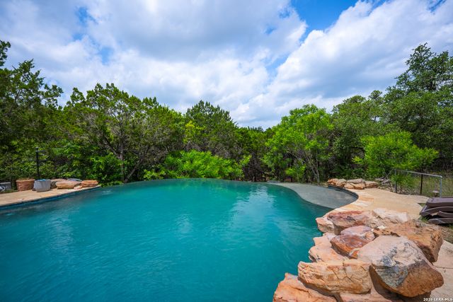119 PRIVATE ROAD 1738, Mico, TX 78056