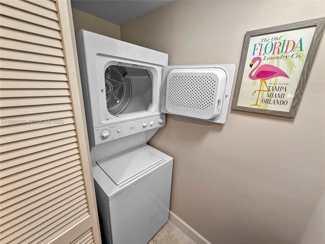 55 Merrick Way 856, Coral Gables, FL 33134