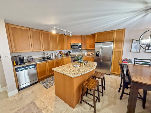 55 Merrick Way 856, Coral Gables, FL 33134