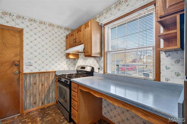 12131 McKelvey Road, Maryland Heights, MO 63043