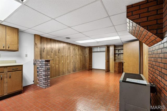 12131 McKelvey Road, Maryland Heights, MO 63043