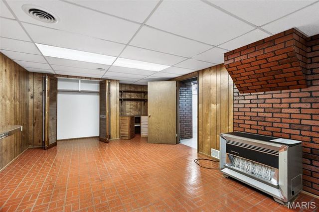 12131 McKelvey Road, Maryland Heights, MO 63043