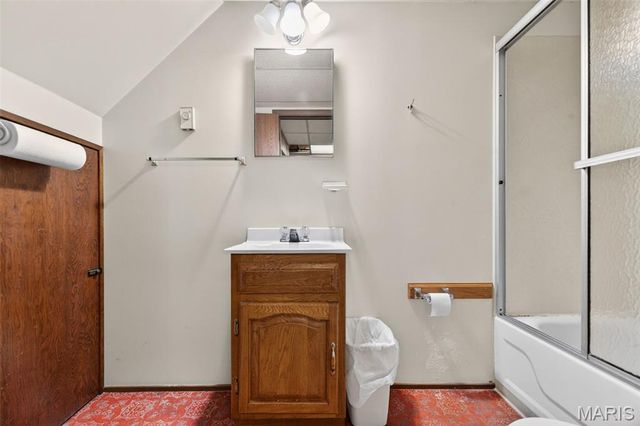 12131 McKelvey Road, Maryland Heights, MO 63043