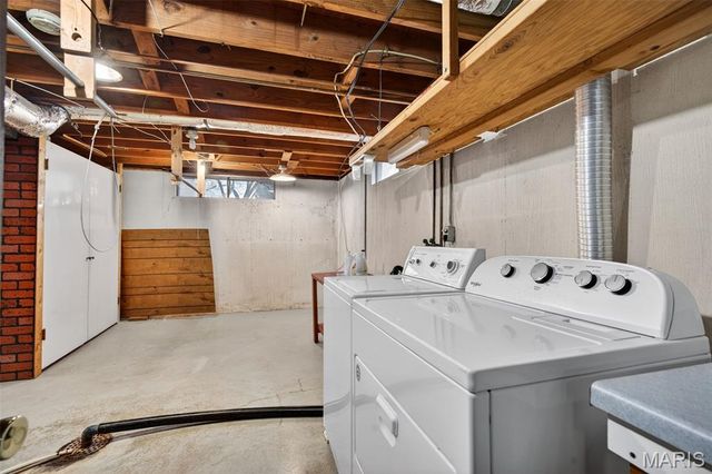 12131 McKelvey Road, Maryland Heights, MO 63043