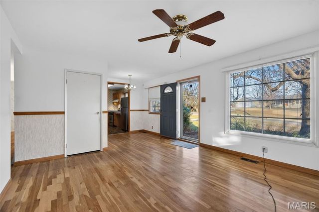 12131 McKelvey Road, Maryland Heights, MO 63043