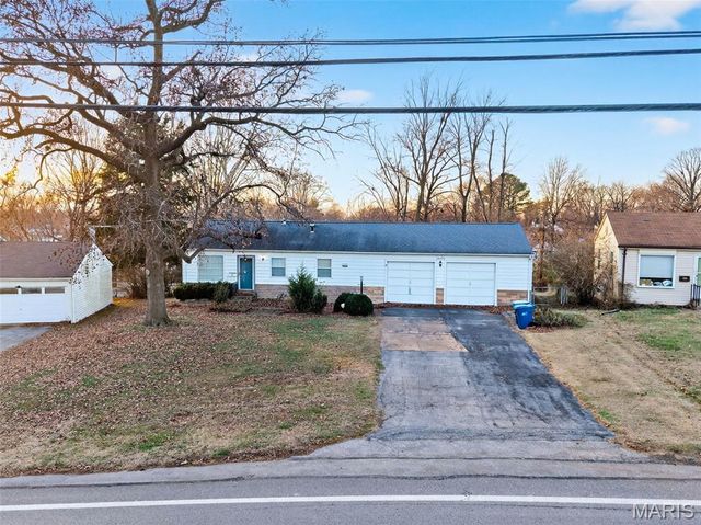 12131 McKelvey Road, Maryland Heights, MO 63043