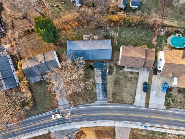 12131 McKelvey Road, Maryland Heights, MO 63043