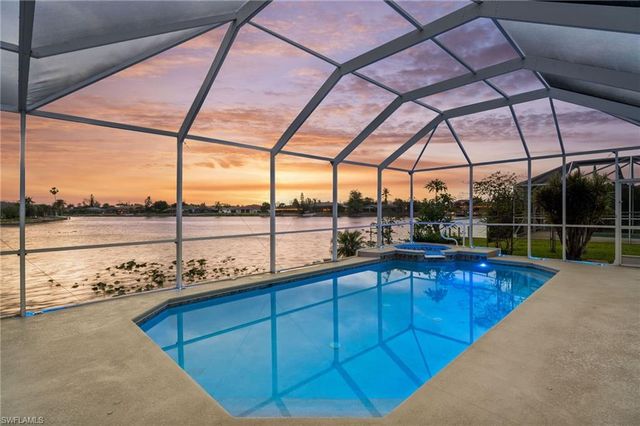 2506 Retunda PKWY W, Cape Coral, FL 33904