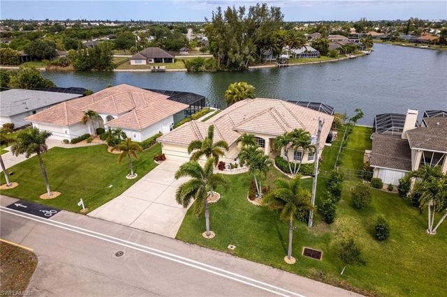 2506 Retunda PKWY W, Cape Coral, FL 33904