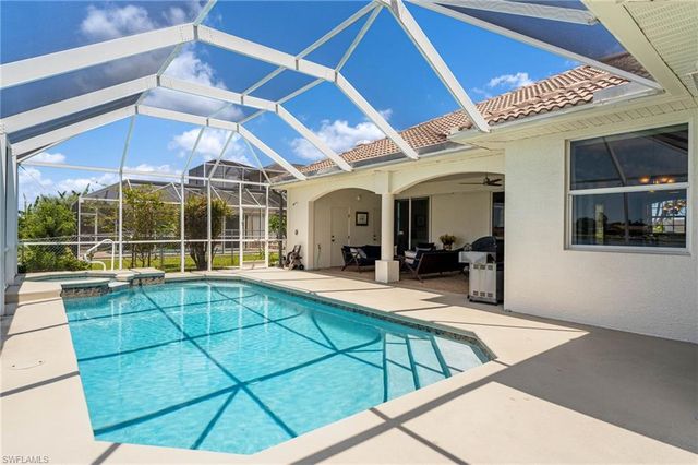 2506 Retunda PKWY W, Cape Coral, FL 33904