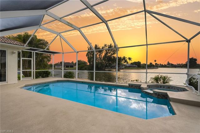 2506 Retunda PKWY W, Cape Coral, FL 33904