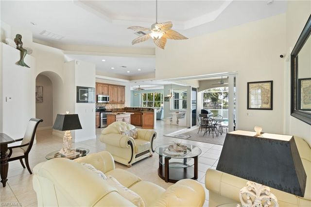 2506 Retunda PKWY W, Cape Coral, FL 33904