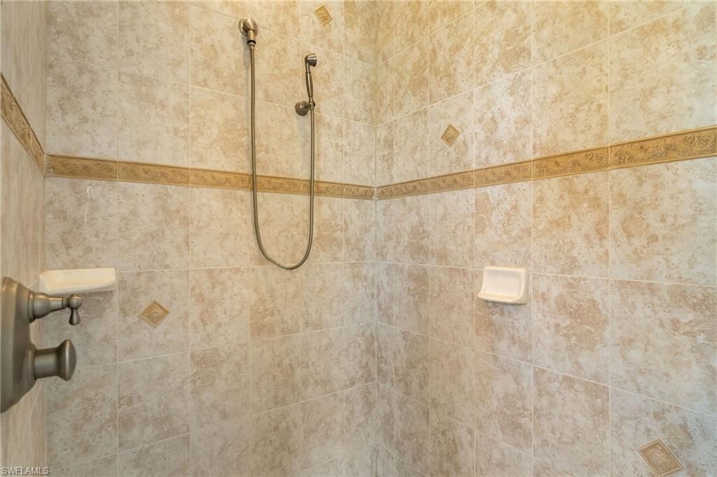 Image 25 of property listing at 2506 Retunda PKWY W, Cape Coral, FL 33904