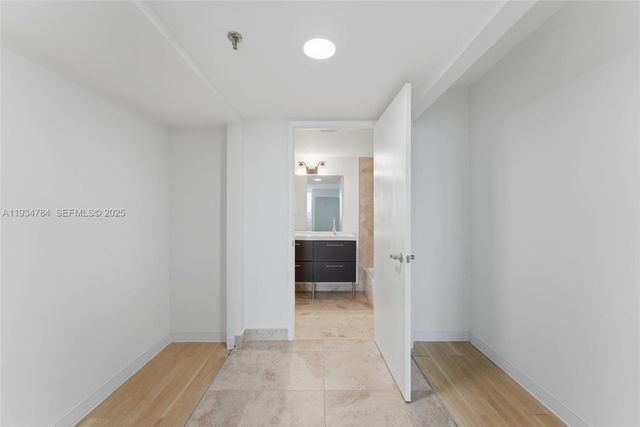 850 N Miami Ave W-806, Miami, FL 33136